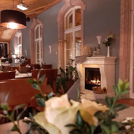 Restaurant & Zur Falkenhoehe 3* Falkenau