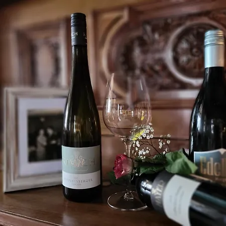 Restaurant & Zur Falkenhoehe Maison d'hôtes Falkenau