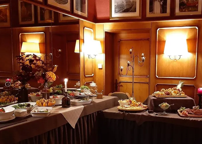 Restaurant & Zur Falkenhoehe بيت ضيافة Falkenau